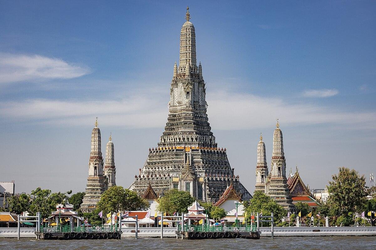 Wat Arun - A Majestic Temple by the Chao Phraya​ River