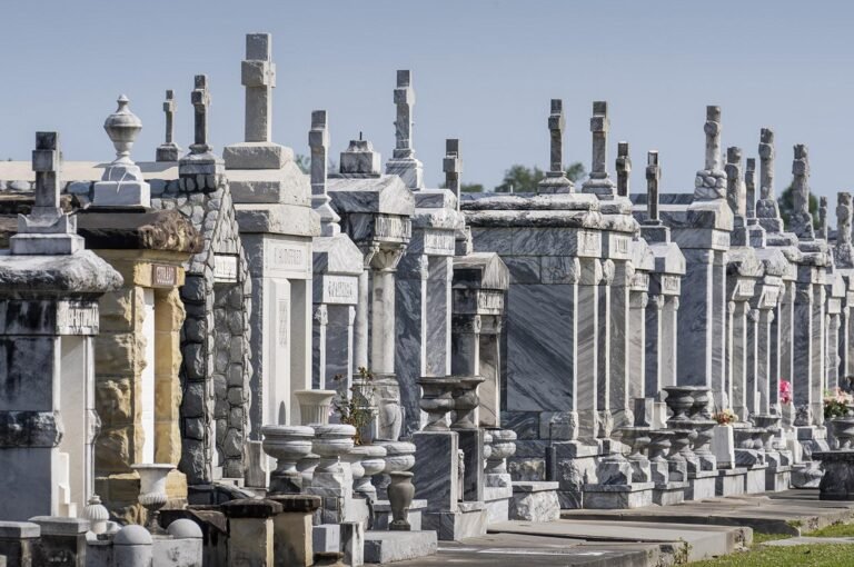 Best New Orleans Cemetery to Visit – Must-see!