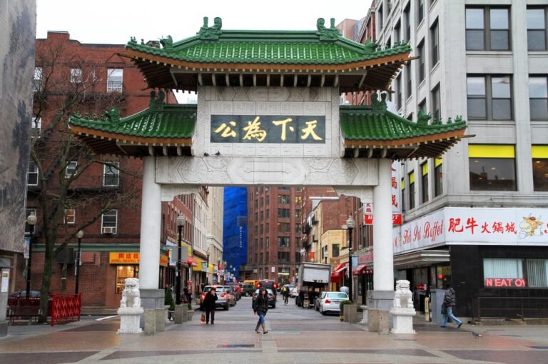 Best Time to Visit Chinatown Singapore – Insider Tips