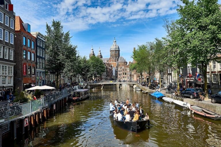 Best Places to Visit in Amsterdam for Free – Enjoy Responsibly