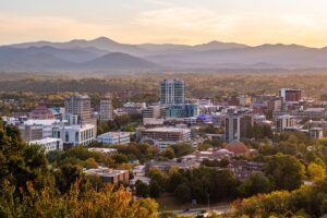 Charming US Cities to Explore in February: Your Guide