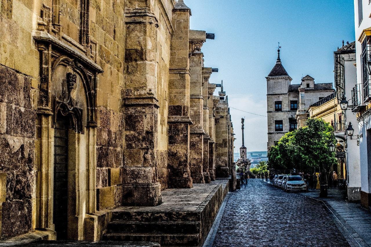 Discover the cheapest cities in Spain for budget travelers