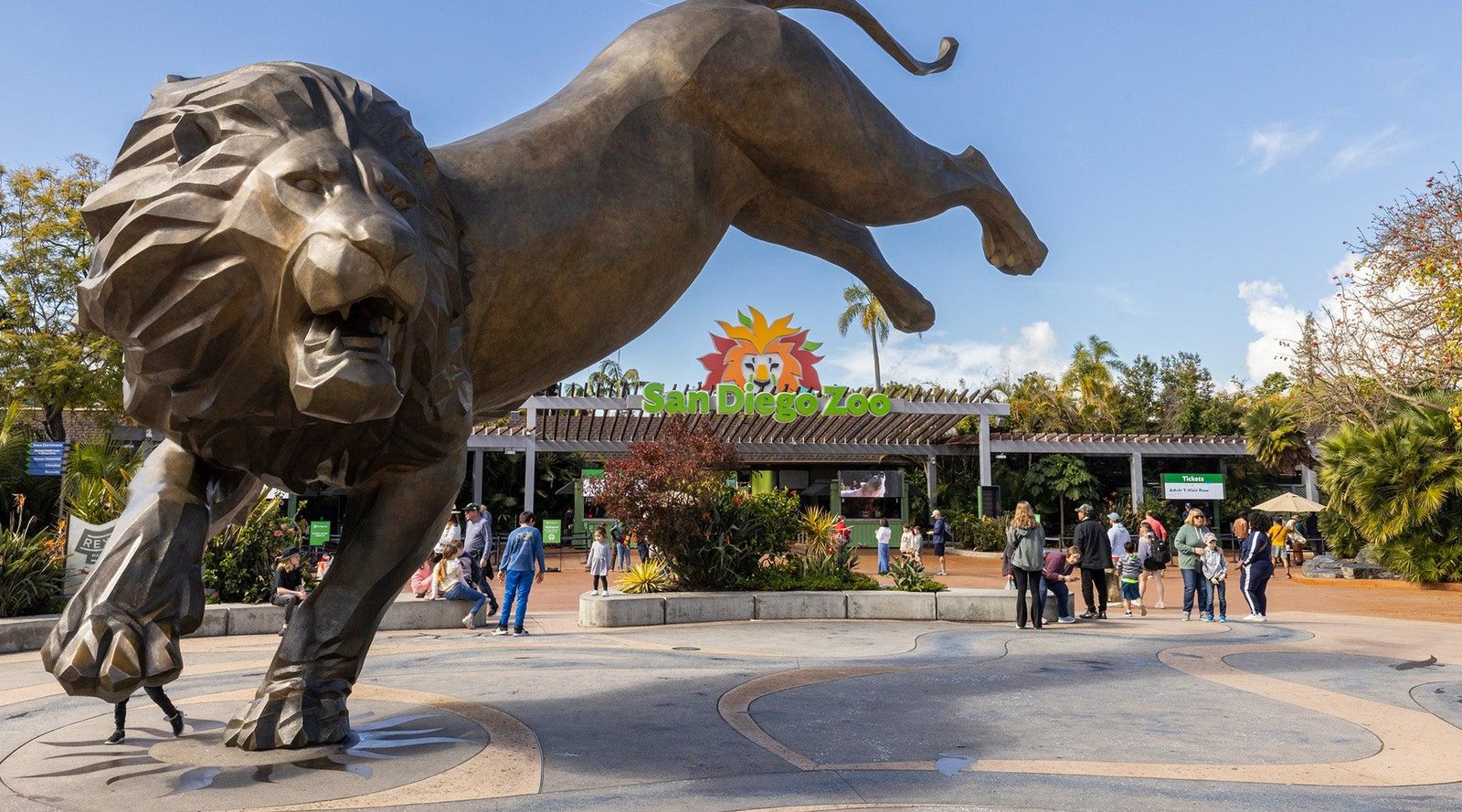 How long should you plan for a visit to San Diego Zoo?