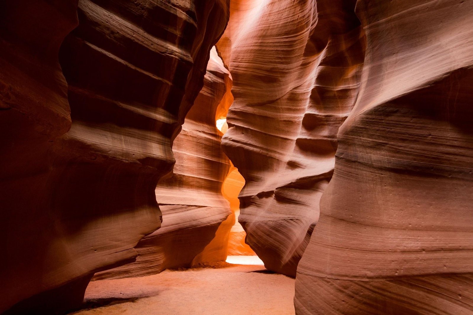 The best time of day to visit Antelope Canyon for magic