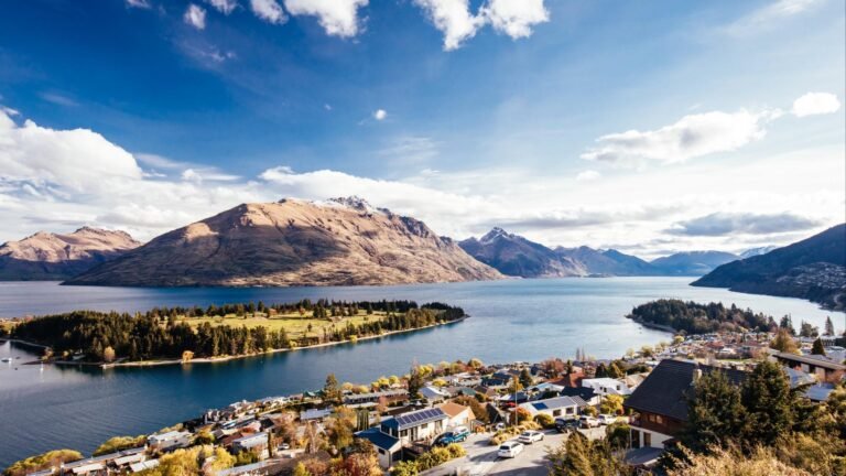 Best Time to Visit Queenstown New Zealand – Make the Most of Your Trip