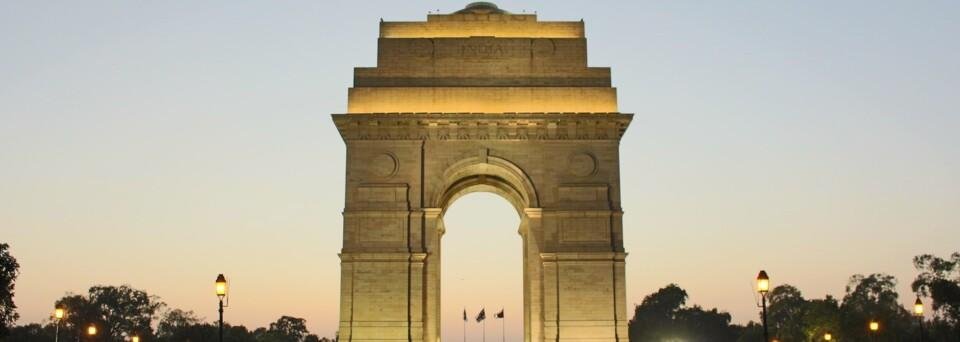 Best eats Near India Gate - Must-Try Culinary Delights