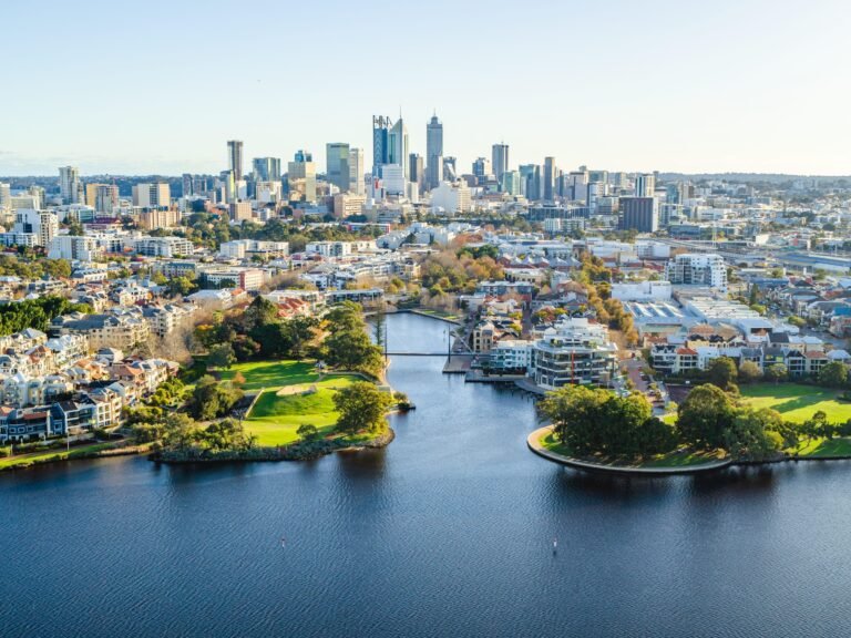 Perth or Melbourne to Visit – Tough Choice!