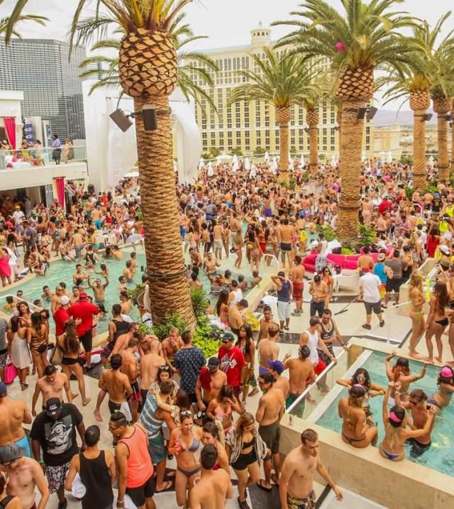 The best time to visit Vegas for unforgettable pool parties