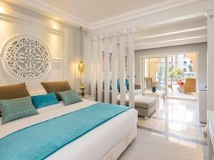 How to Visit Grand Palace Bangkok – Insider Tips