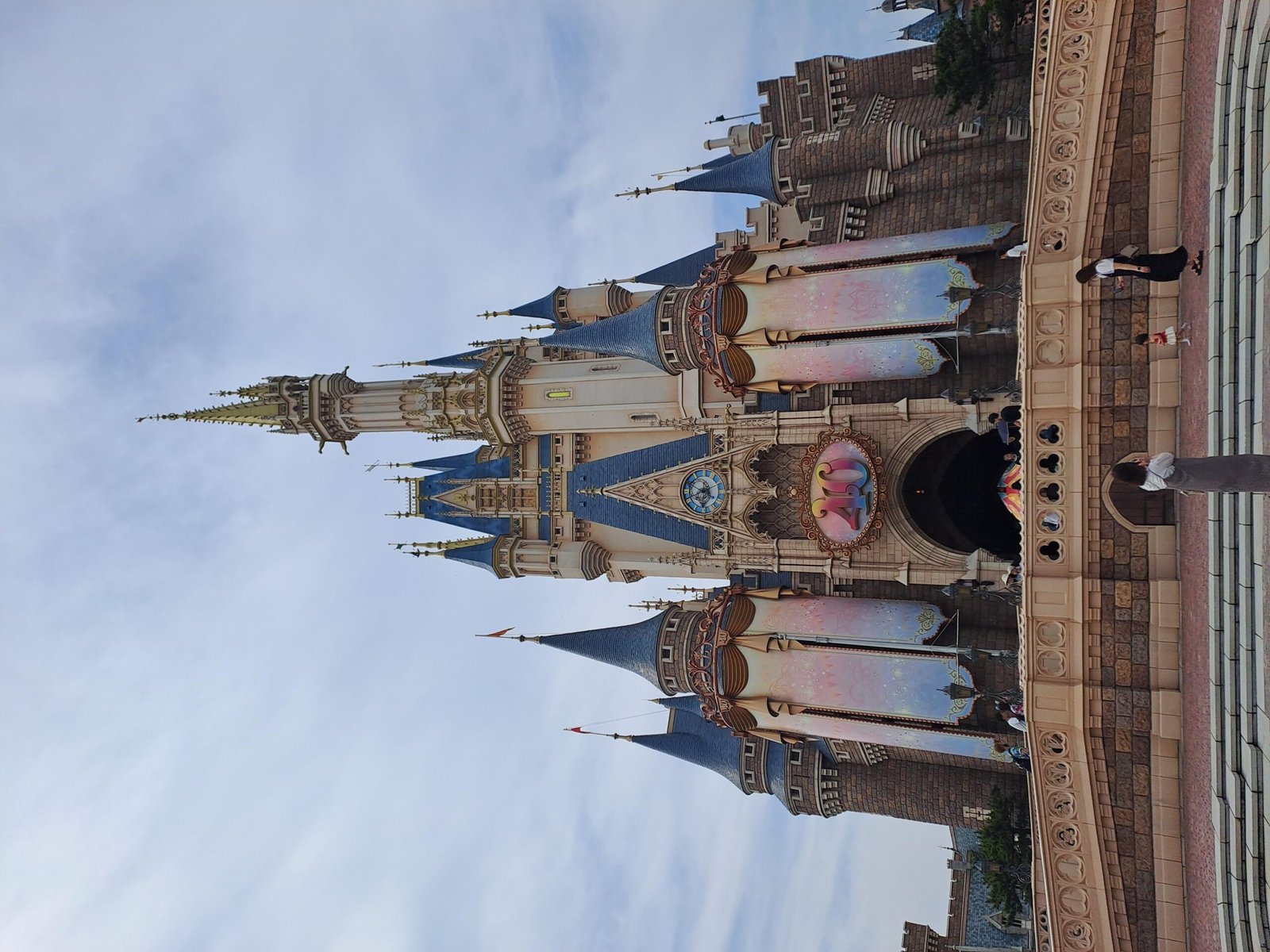 Best Time to Visit Tokyo Disneyland 2025 – Plan Wisely