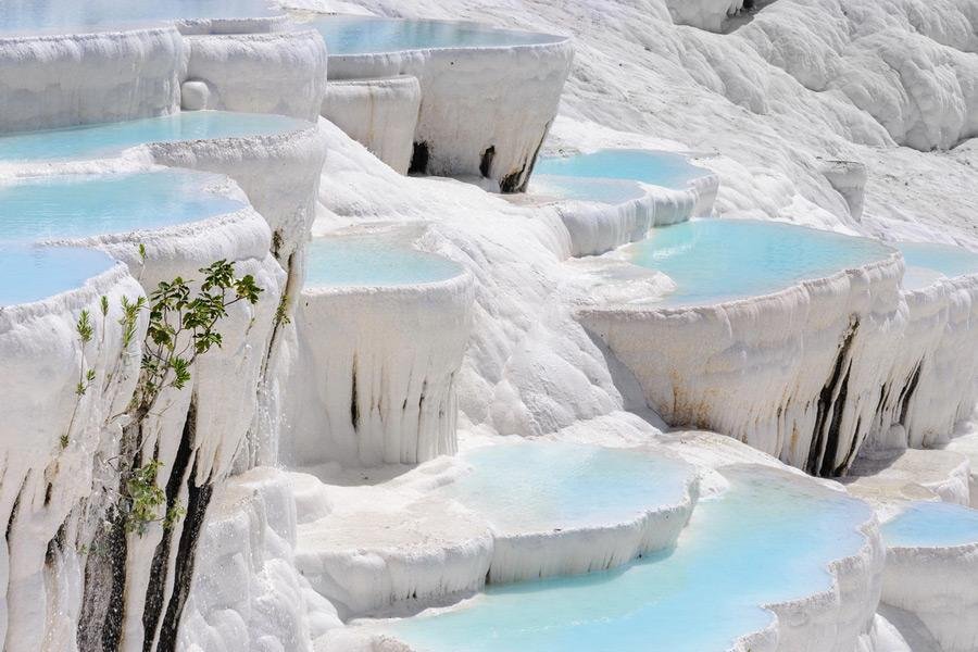 Unique Winter Destinations in Ontario – Explore Now