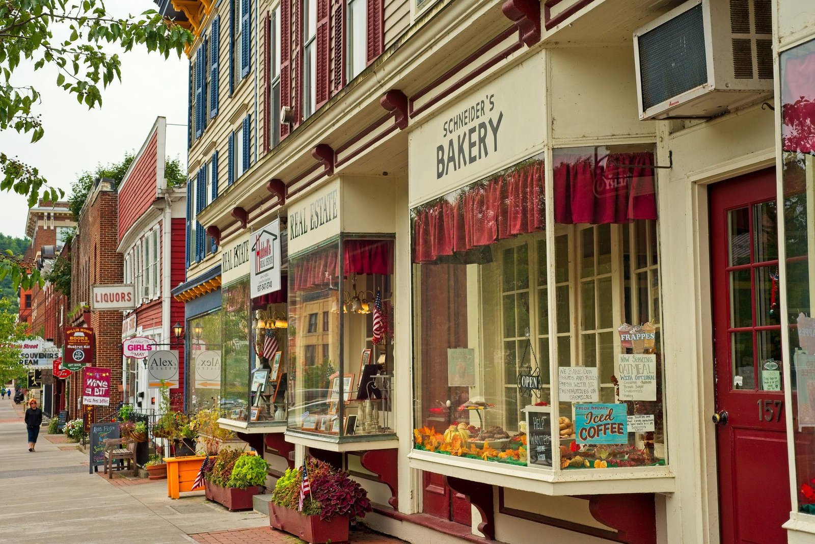 Charming Small Towns Await Just Outside Atlanta
