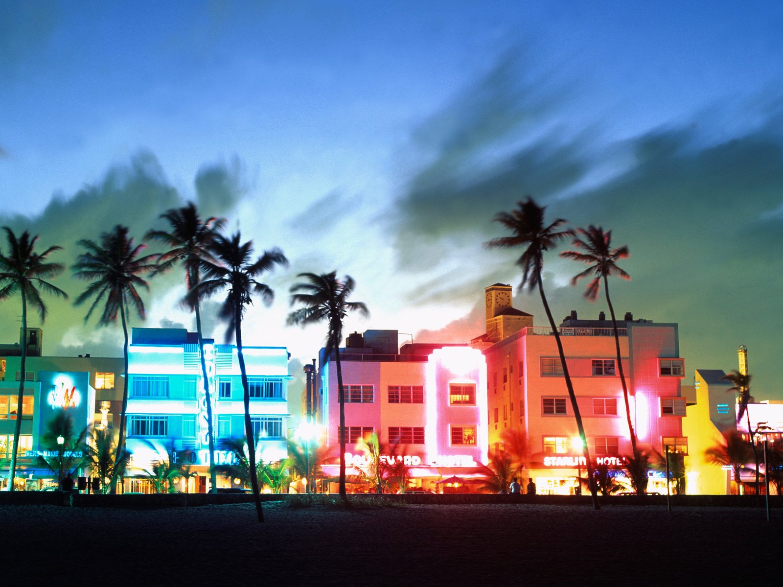 Overview ⁤of Miamis Vibrant Culture ⁢and Must-See⁣ Attractions