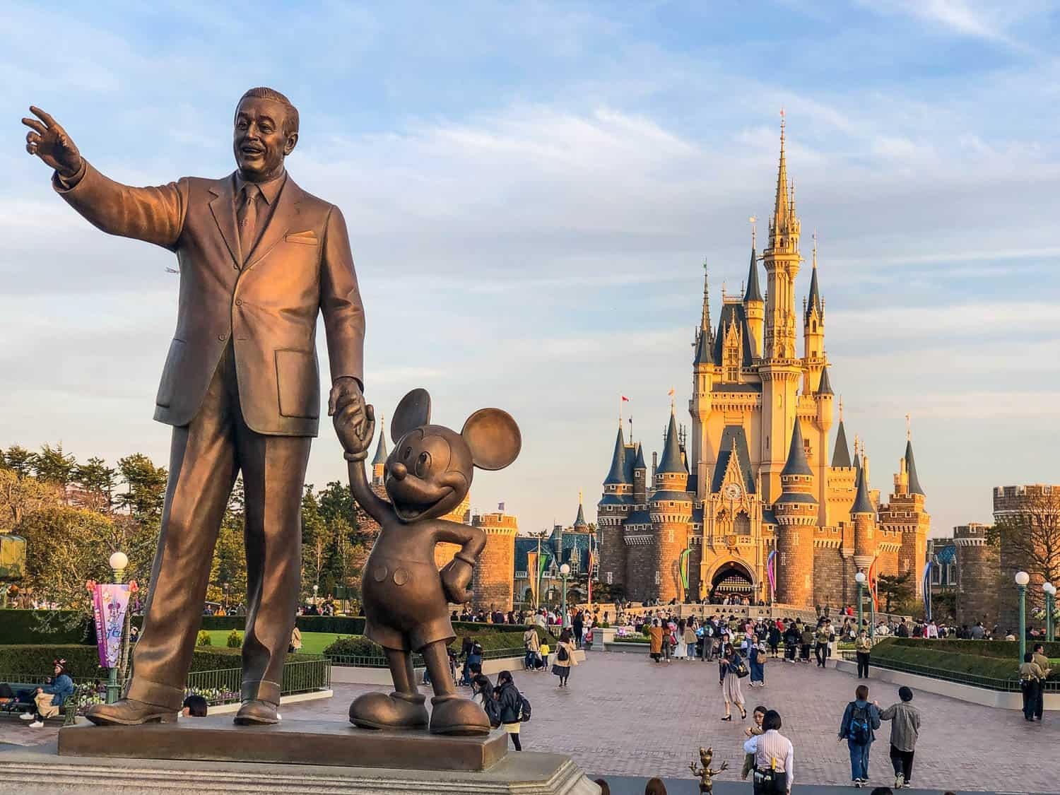 When to Visit Tokyo ‌Disneyland for ‍Ideal Weather Conditions
