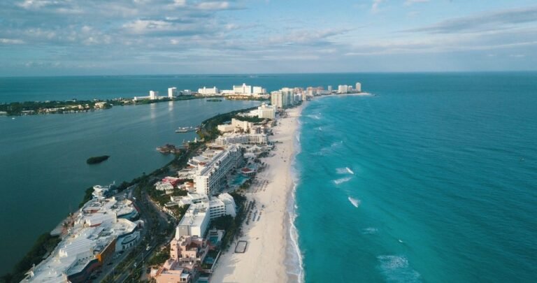 Is It Safe to Visit Cancun – Tips and Advice