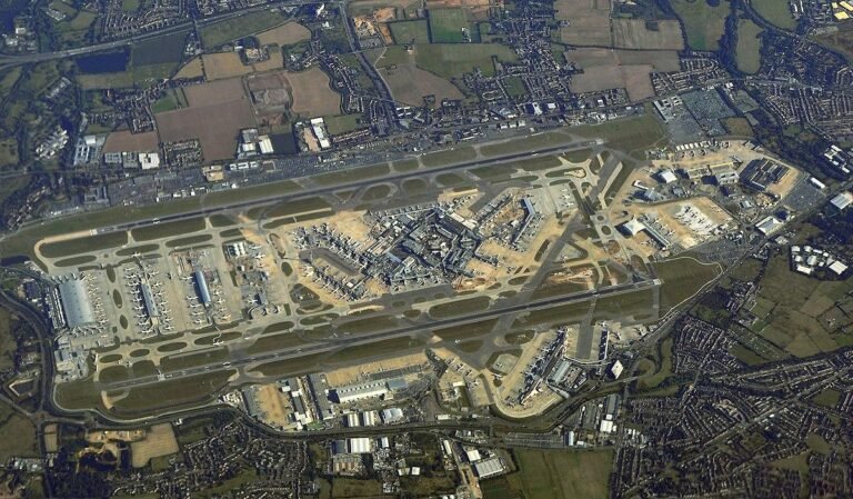 Top Destinations Near Heathrow Airport – Must-See Options