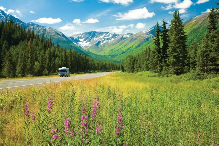The Best Time to Visit Alaska and Canada – A Helpful Guide