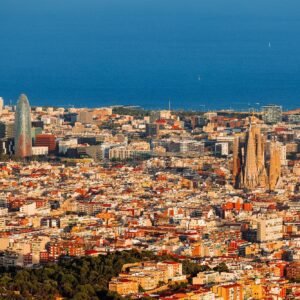 Best Time to Visit Barcelona – Avoiding Crowds Tips