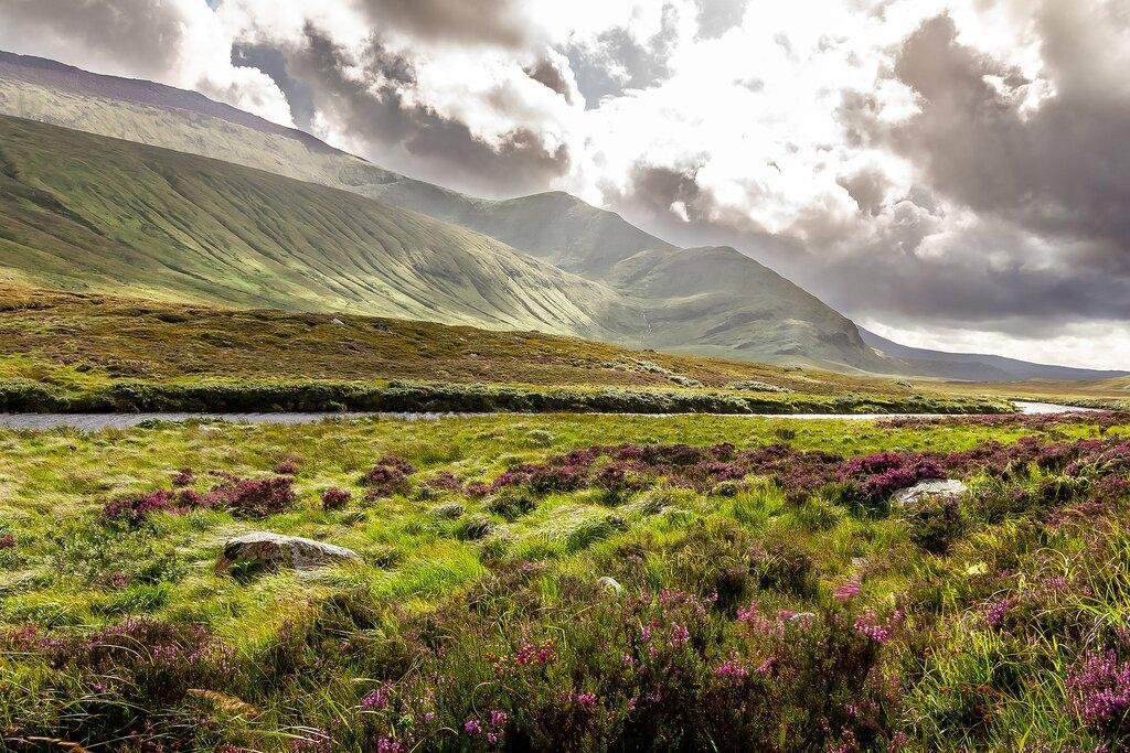 Understanding Scotlands Weather Patterns and Peak⁢ Tourist Seasons