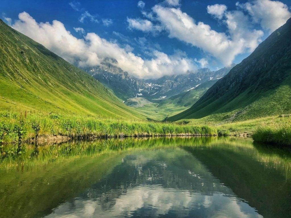 Optimal Seasons for Exploring Georgias ‍Natural Beauty