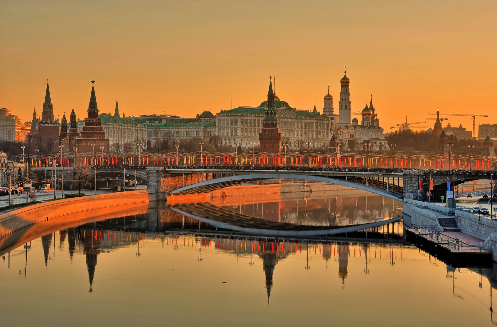 Exploring the Rich Cultural Heritage of Moscow and St. Petersburg