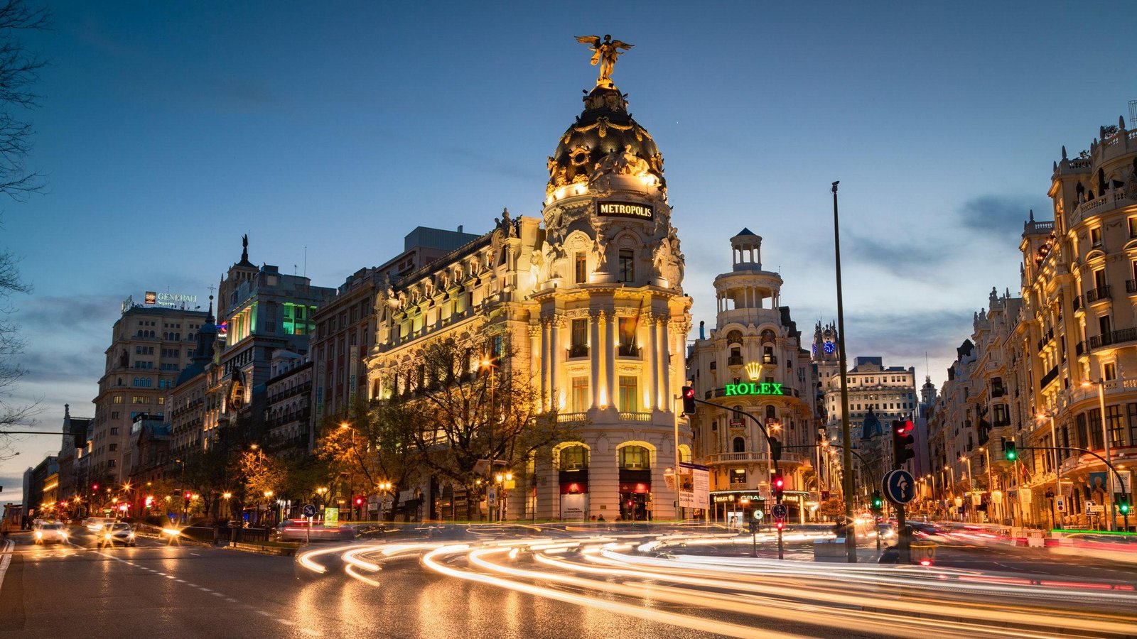 Understanding Seasonal ​Highlights for Madrid and Barcelona