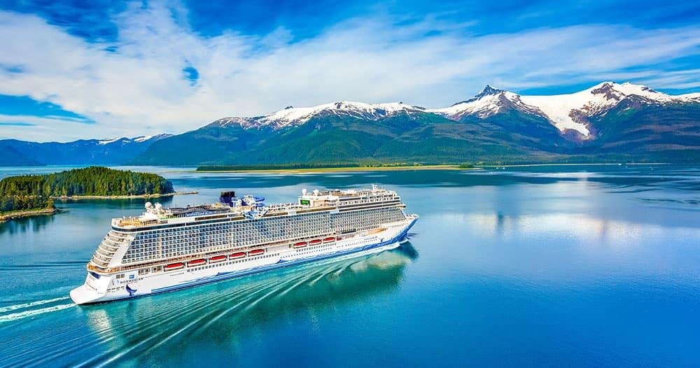 Choosing the Ideal Season for Your Alaskan Cruise Adventure
