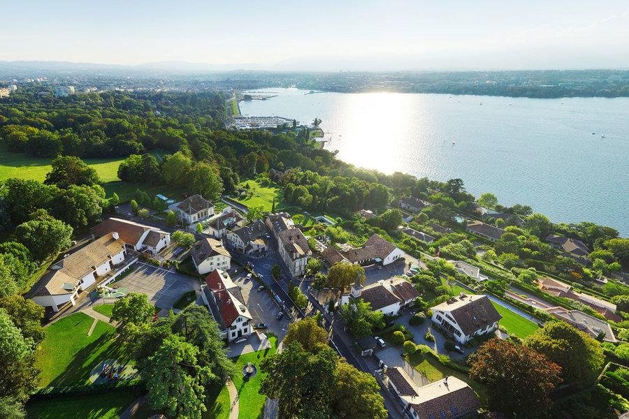 Exploring Neighborhoods for Every Travelers Preference in​ Geneva