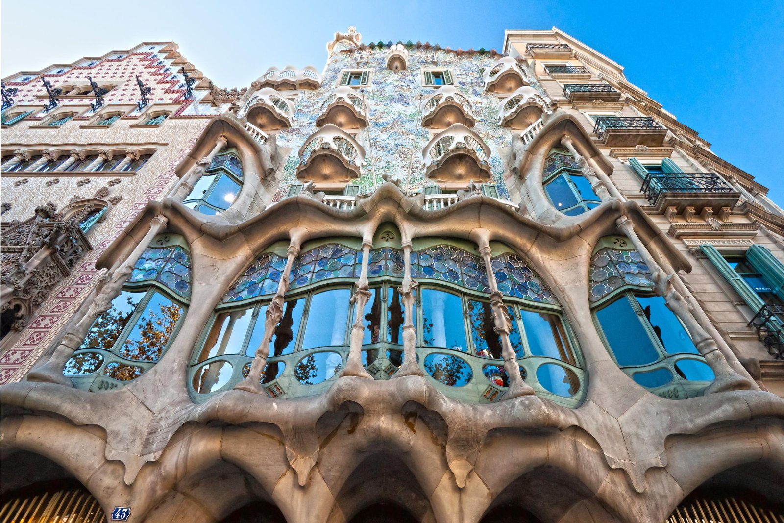 Exploring the Architectural Wonders of Gaudí in Barcelona