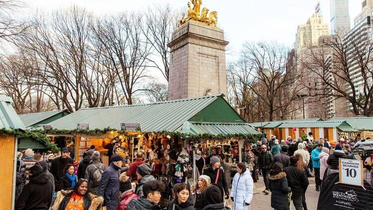 Exploring the Enchanting Holiday Markets and Festive Decorations of Barcelona in December
