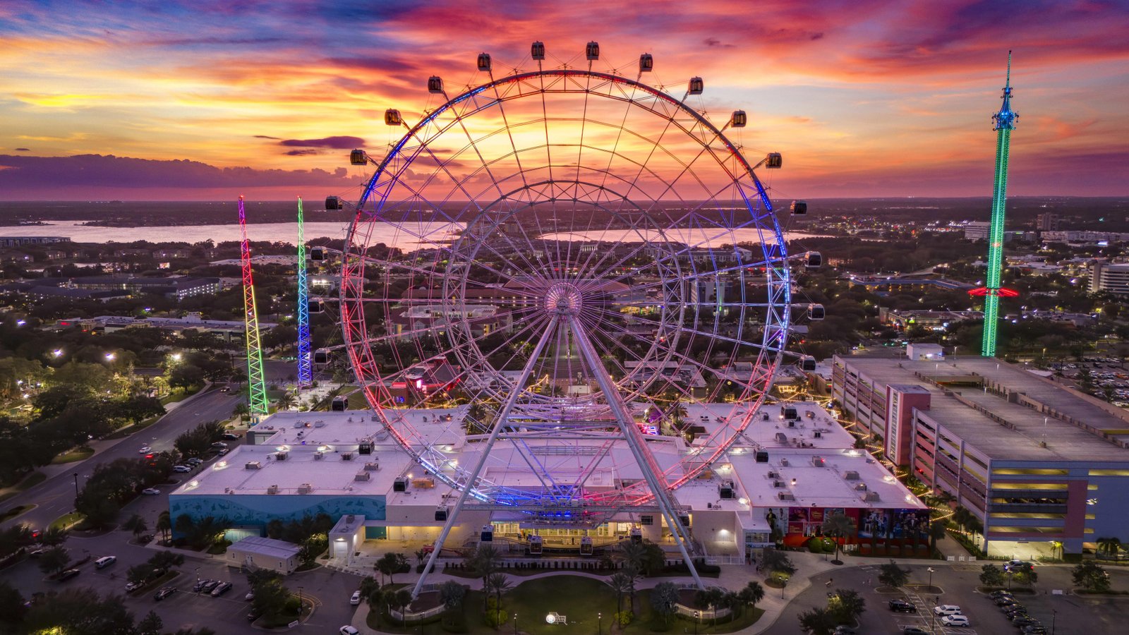 Exploring Orlandos Iconic Attractions with a Locals Touch