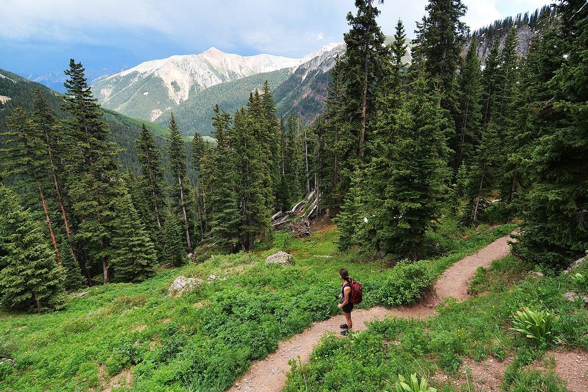 Exploring the Hidden Gems of Santiagos Hiking Trails