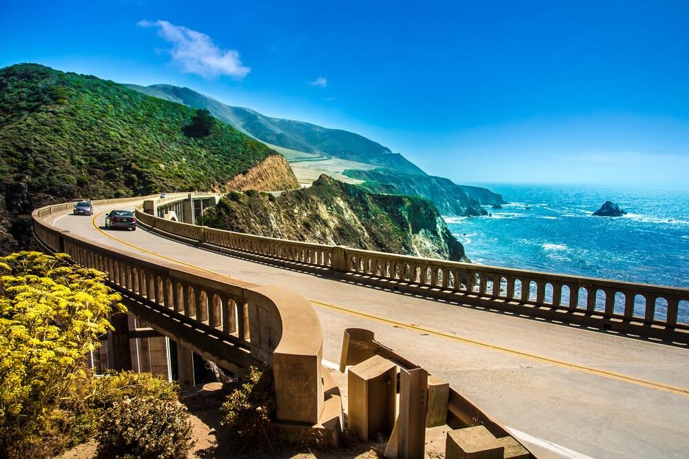 Discovering ⁤Scenic Routes and Hidden Gems on‍ Foot or By Public Transport