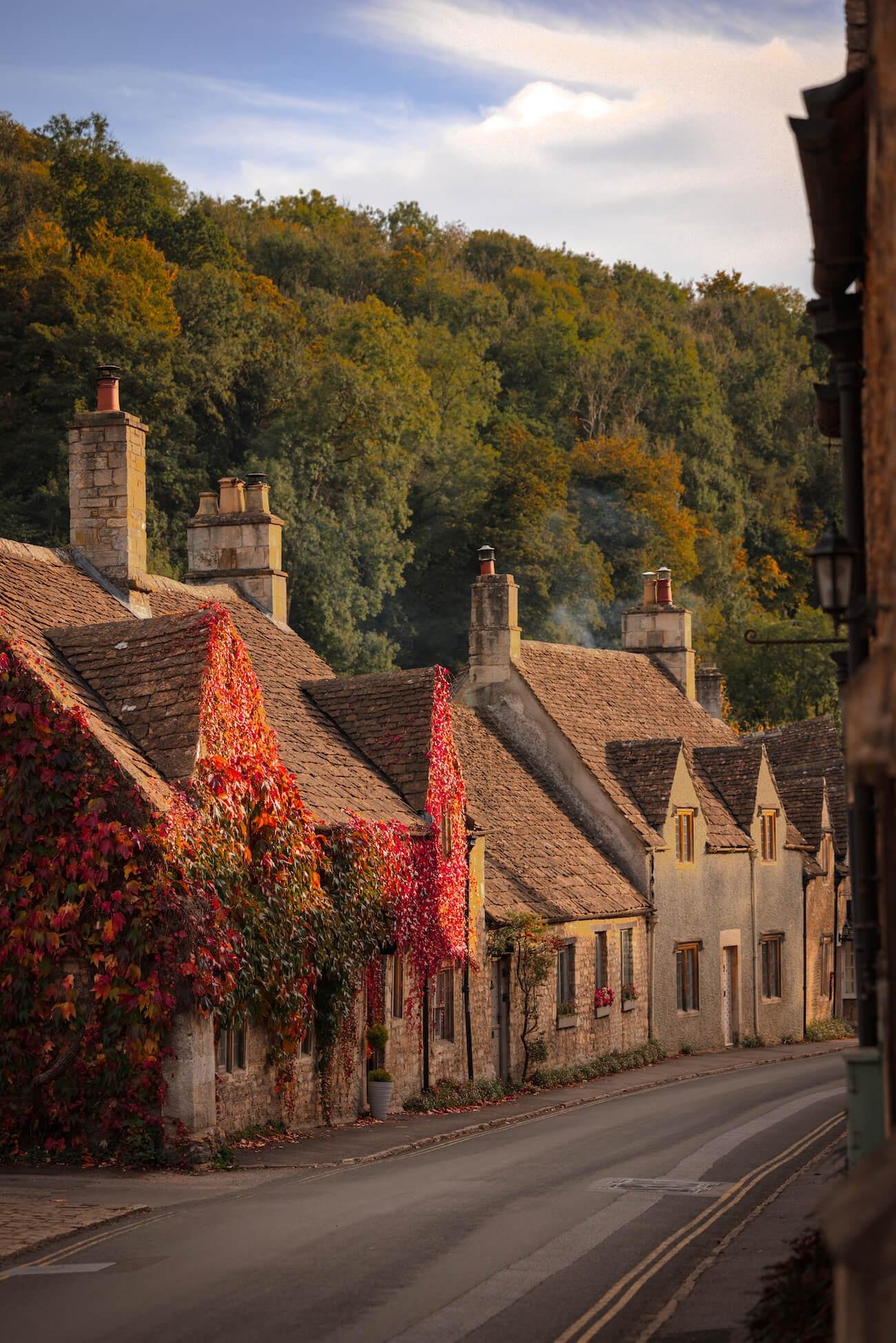 Exploring the Charm of the⁢ Cotswolds by Train and‍ Bus Services